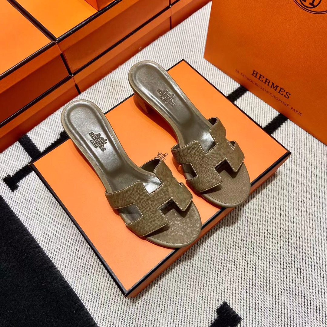 에르메스 올수공 오아시스 슬리퍼 샌들 앱송 50